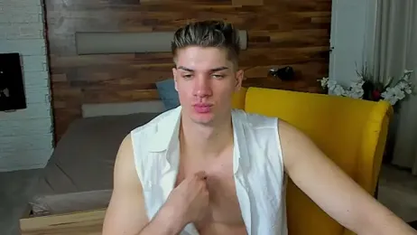 MaxKaiden — Stripchat recorded stream image, 30.03.2026 04:30