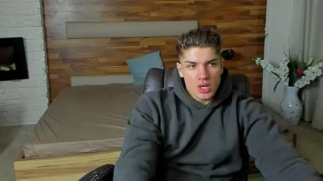 MaxKaiden — Stripchat recorded stream image, 30.03.2026 04:30