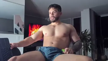 Valenthino_Salvatore — Stripchat recorded stream screenshot (31 Mar 2026)