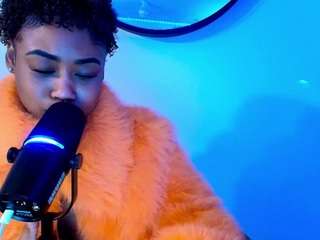 briannabrave — Camsoda recorded stream image, 31.03.2026 08:20