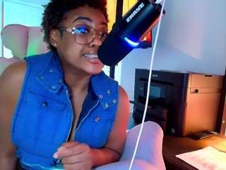 briannabrave — Camsoda recorded stream image, 31.03.2026 08:20