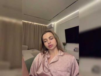 Nataliecroys — Bongacams recorded stream image, 01.04.2026 23:10