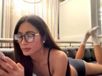 gleiahong — Chaturbate recorded stream image, 02.04.2026 10:40
