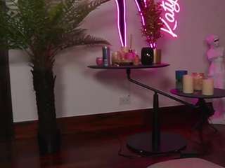 katyerave — Camsoda recorded stream image, 02.04.2026 20:00