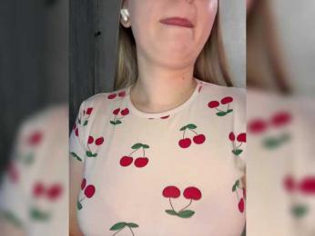 AlinaRay — Bongacams recorded stream screenshot (03 Apr 2026)