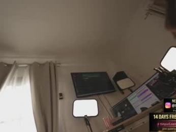 hannahjames710 — Chaturbate recorded stream image, 03.04.2026 16:10