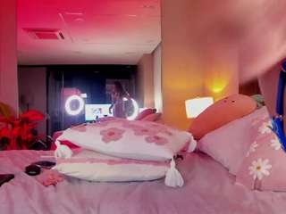 emmawilliams1 — Camsoda recorded stream image, 08.03.2025 04:40