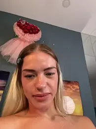 -Sexy_Barbie- — Stripchat recorded stream image, 04.04.2026 02:10