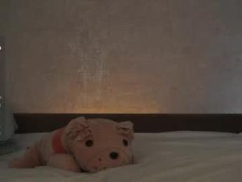 _vi_vi_ — Chaturbate recorded stream image, 04.04.2026 17:30