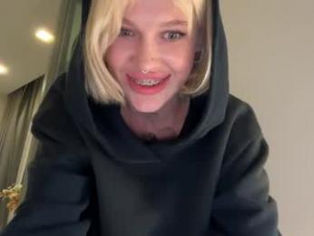golden_alinee — Chaturbate recorded stream image, 05.04.2026 11:30