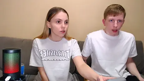 juliaanddima — Stripchat recorded stream image, 05.04.2026 21:50