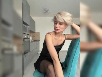 -Molly- — Bongacams recorded stream image, 08.03.2025 04:50