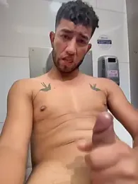 liam_bronw — Stripchat recorded stream image, 06.04.2026 18:30