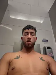liam_bronw — Stripchat recorded stream image, 06.04.2026 18:30