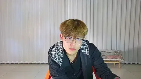 KK-cuteboy — Stripchat recorded stream screenshot (07 Apr 2026)