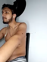 mosmar_20 — Stripchat recorded stream image, 07.04.2026 21:20