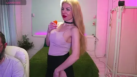 AlisaAleksandr — Stripchat recorded stream image, 08.04.2026 05:00