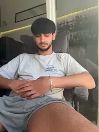 Gipsyboysteve — Stripchat recorded stream screenshot (08 Apr 2026)