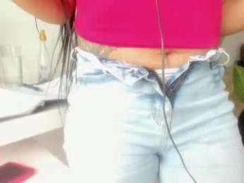 emillybrowm — Chaturbate recorded stream screenshot (08 Apr 2026)