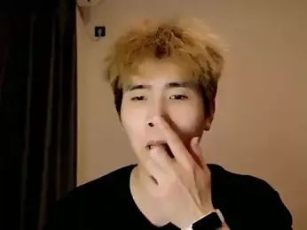 Juhone — Stripchat recorded stream image, 09.04.2026 17:40