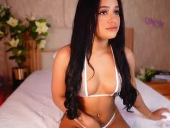 ana_maria11 — Chaturbate recorded stream image, 09.04.2026 20:00
