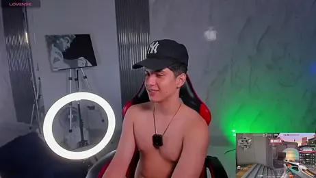 Brat_ — Stripchat recorded stream screenshot (09 Apr 2026)