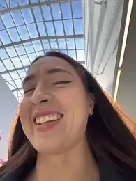 Holly_Play — Stripchat recorded stream screenshot (10 Apr 2026)