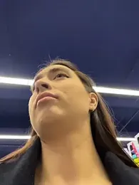 Holly_Play — Stripchat recorded stream screenshot (10 Apr 2026)