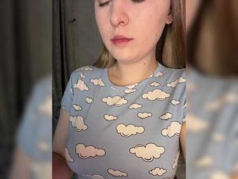 AlinaRay — Bongacams recorded stream screenshot (10 Apr 2026)