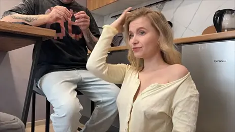 Adelovenick — Stripchat recorded stream image, 11.04.2026 03:50