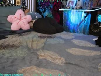 xaevynne — Chaturbate recorded stream image, 11.04.2026 03:10