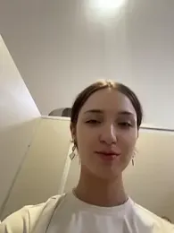 DollyTall — Stripchat recorded stream screenshot (11 Apr 2026)