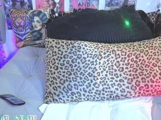 sofianiix — Camsoda recorded stream image, 12.04.2026 04:30