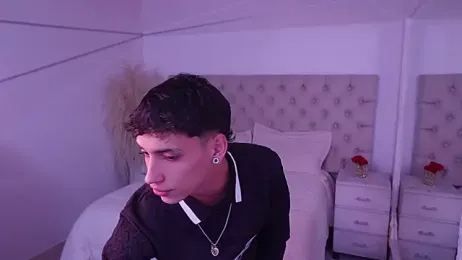 JhoanLeandro — Stripchat recorded stream image, 12.04.2026 04:40