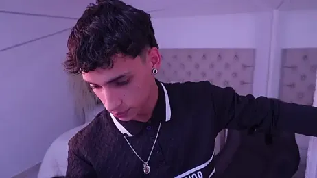JhoanLeandro — Stripchat recorded stream image, 12.04.2026 04:40