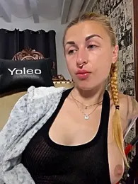 kylie_blck — Stripchat recorded stream screenshot (12 Apr 2026)