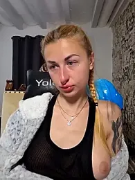 kylie_blck — Stripchat recorded stream screenshot (12 Apr 2026)