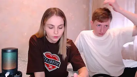 juliaanddima — Stripchat recorded stream image, 13.04.2026 08:40