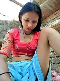 R_Roshni — Stripchat recorded stream image, 13.04.2026 09:30