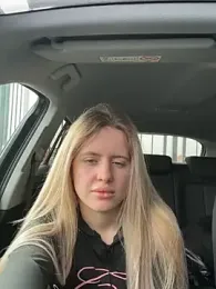 Holly-Glamour — Stripchat recorded stream image, 13.04.2026 10:40
