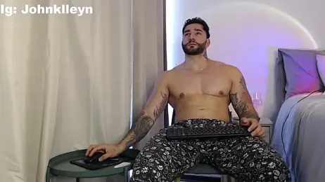 jonhklleyn — Stripchat recorded stream screenshot (13 Apr 2026)