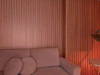 meganwest — Camsoda recorded stream image, 13.04.2026 19:30