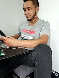 mosmar_20 — Stripchat recorded stream image, 13.04.2026 22:20