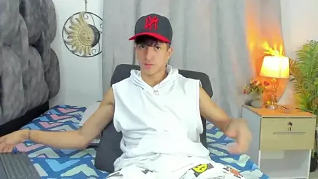 _CamiloBass — Stripchat recorded stream image, 14.04.2026 01:20