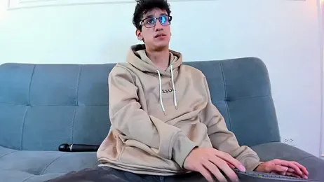 Cum_hunters — Stripchat recorded stream screenshot (14 Apr 2026)