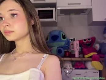kusssecka — Chaturbate recorded stream image, 14.04.2026 04:20