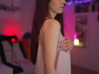 _blackbee_ — Chaturbate recorded stream image, 14.04.2026 08:20