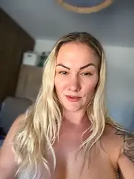 NastyMilf_ — Stripchat recorded stream image, 14.04.2026 08:40