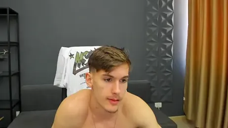 BradyFlint — Stripchat recorded stream image, 14.04.2026 08:10