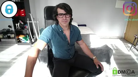 latinoo23bom — Stripchat recorded stream image, 14.04.2026 15:50